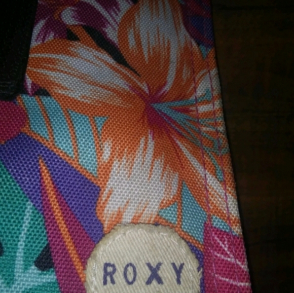 Roxy Cooler - Picture 3 of 3
